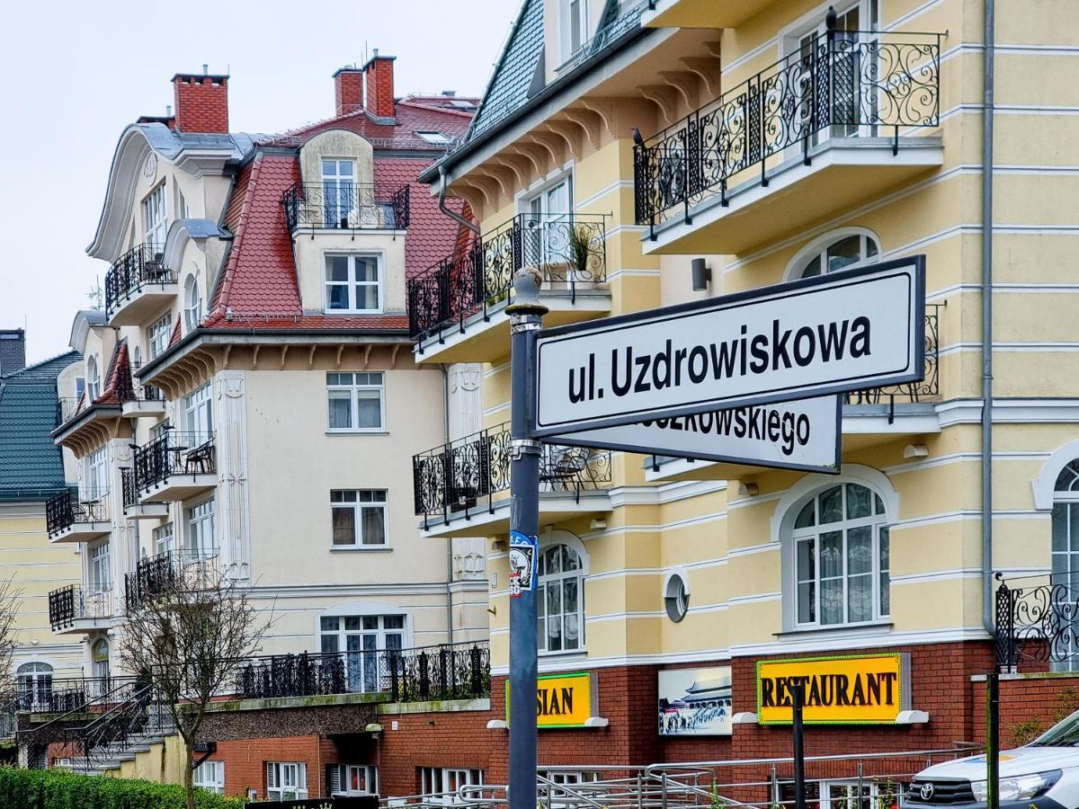Visit Baltic - Trzy Korony Apartment Swinoujscie Bagian luar foto